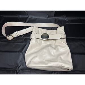 ZARA Trafaluc White Bucket-Style Small Leather Shoulder Bag